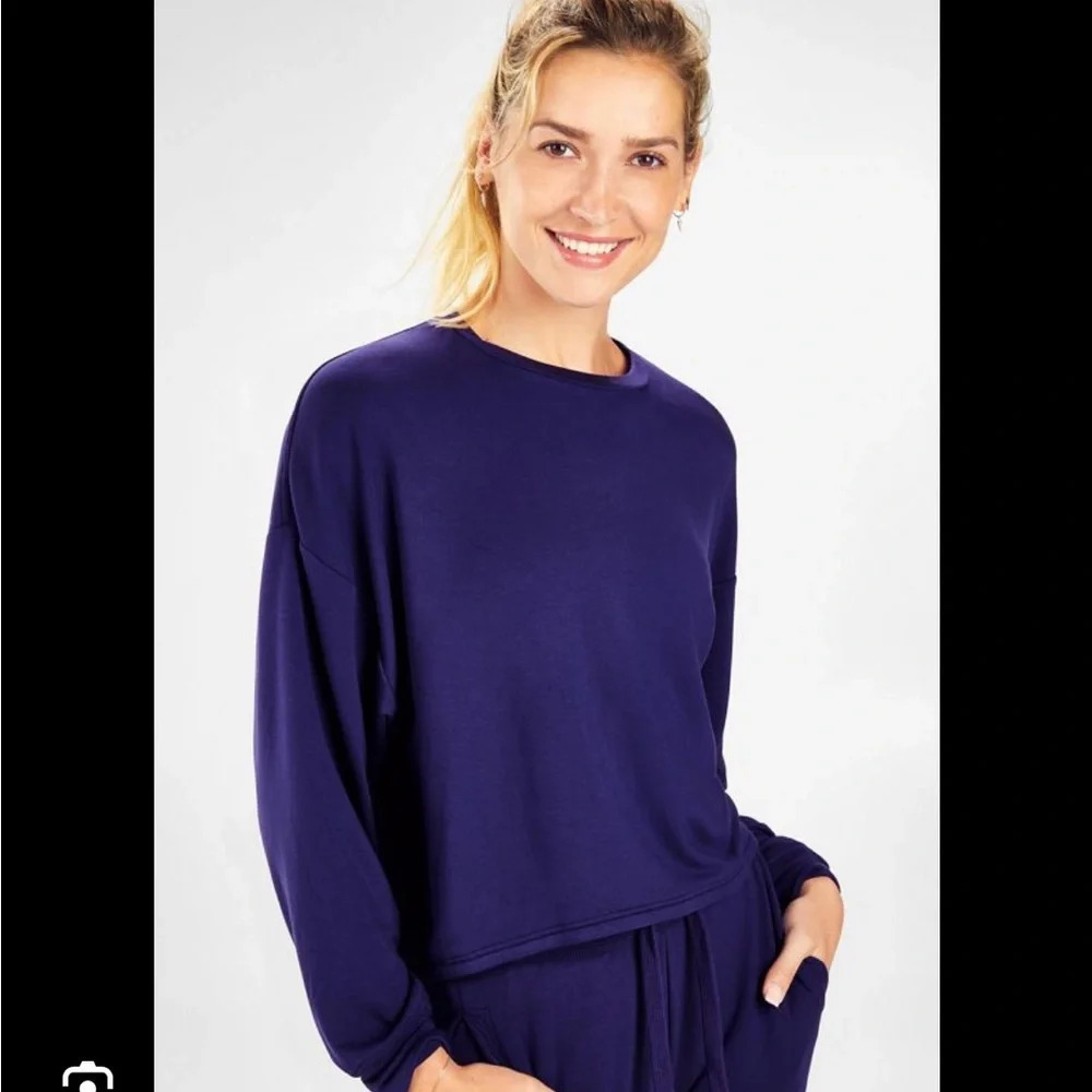 FABLETICS LUXE CINCHED PULLOVER SWEATSHIRT
